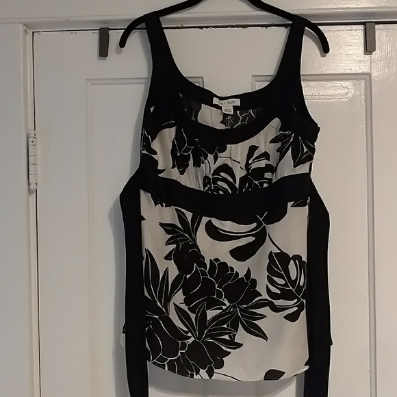 White House Black Market Tops - WHBM EUC Cotton/Silk Black/WhiteTop Size L